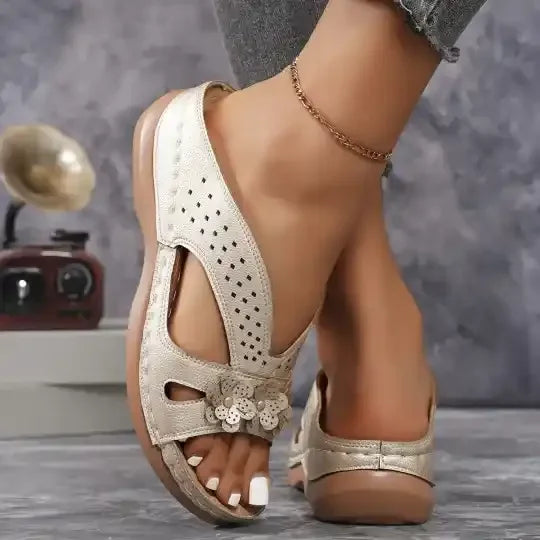 Elara Bloom Sandals