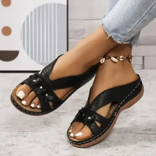 Elara Bloom Sandals