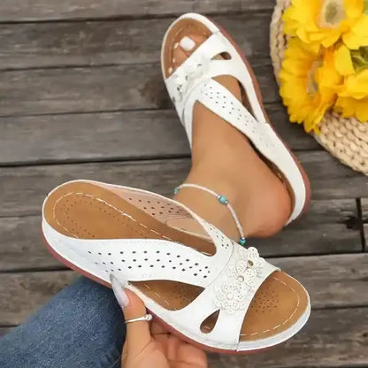 Elara Bloom Sandals