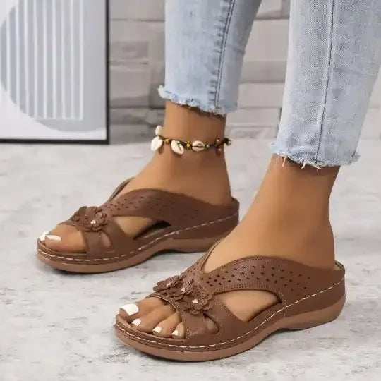 Elara Bloom Sandals