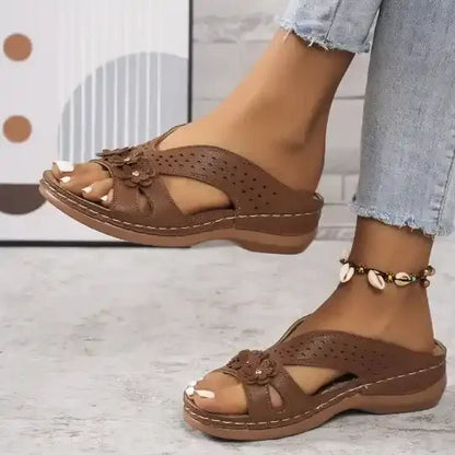 Elara Bloom Sandals