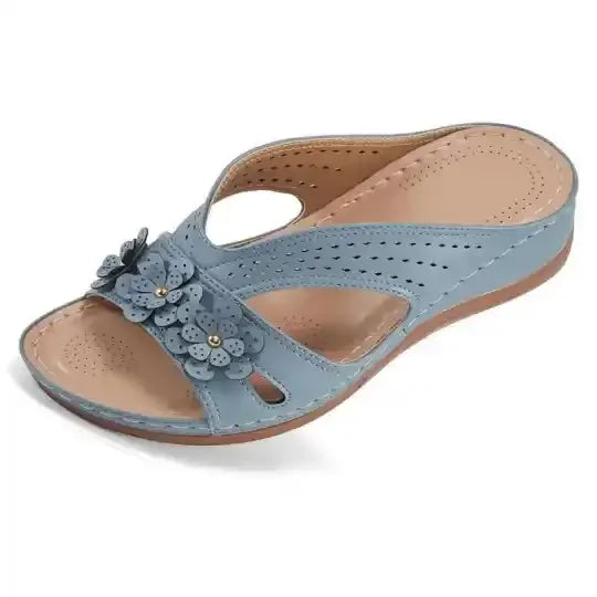 Wedge-heeled Thick-soled Hollow Rivet Flower Slippers