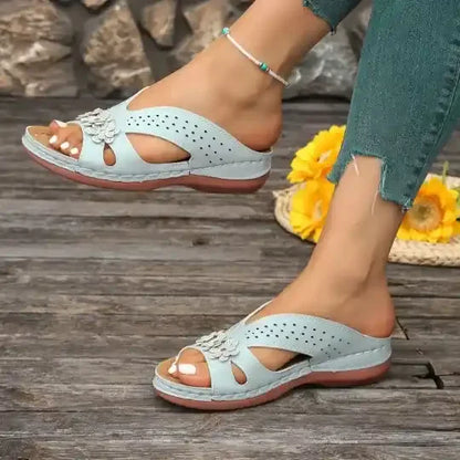 Wedge-heeled Thick-soled Hollow Rivet Flower Slippers